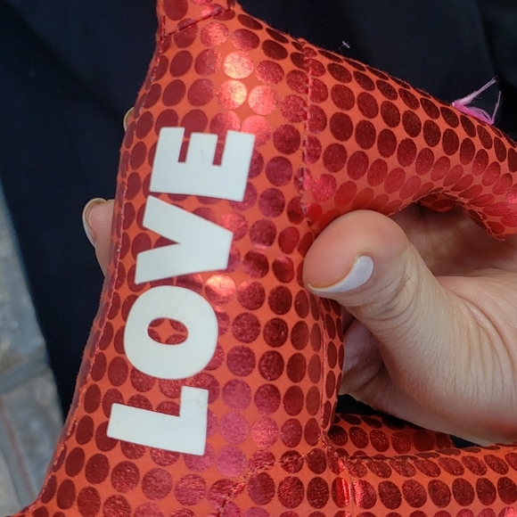 Pink dog red, shiny, love - Picture 2 of 2